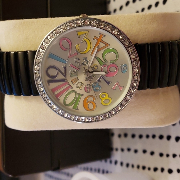 Silver watch Rhinestones and expansion band - Picture 1 of 1